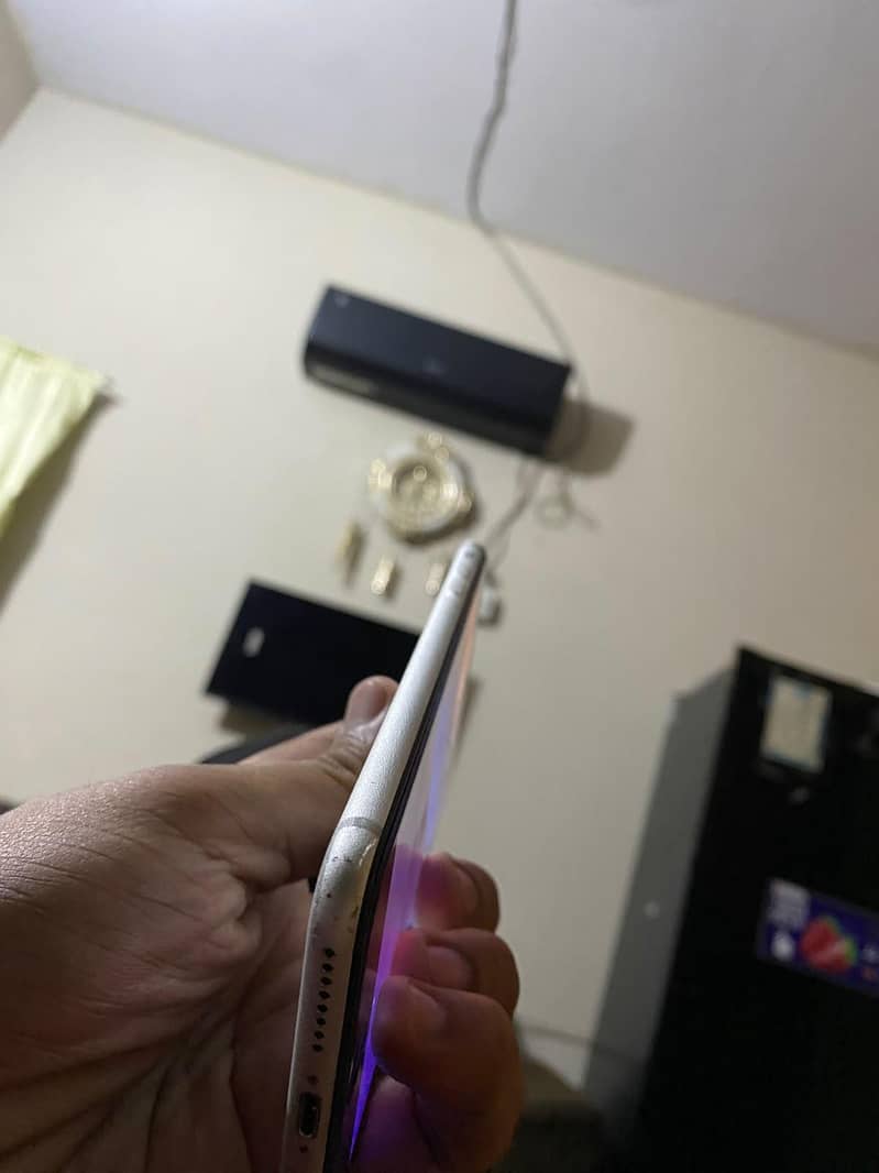 Apple iPhone 7 Plus 2