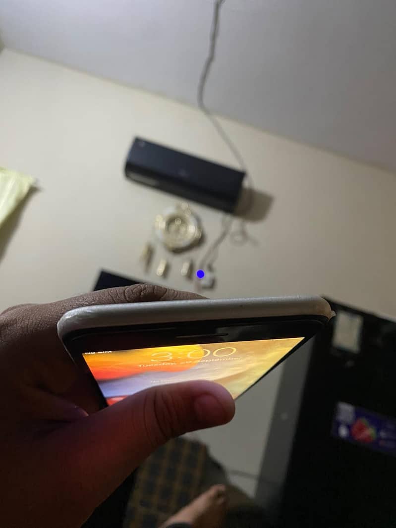 Apple iPhone 7 Plus 4