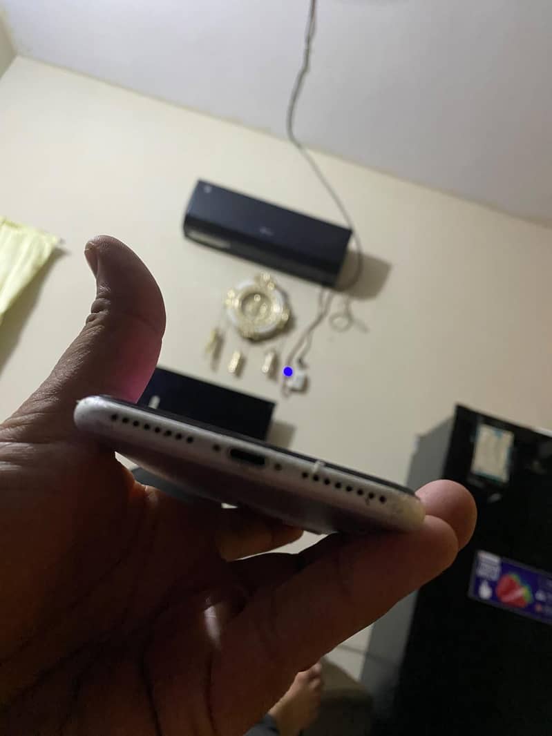 Apple iPhone 7 Plus 5