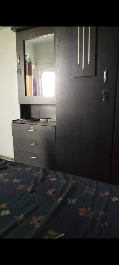 selling my bedroom furniture