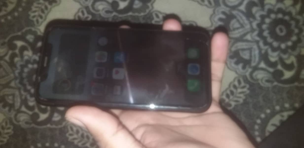 Apple iPhone XR 2