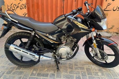 Yamaha ybr 125 2023 model