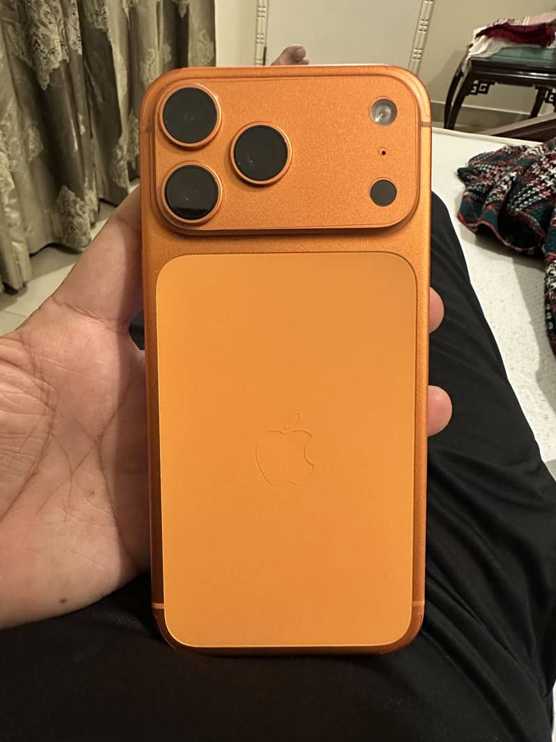 Apple iPhone 17 Pro Max 0