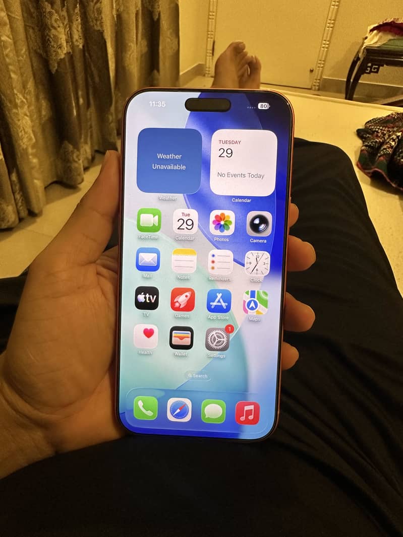 Apple iPhone 17 Pro Max 1