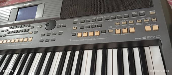 Yamaha PSR S670 Professional Piano Yamaha Keyboard Roland Casio Korg