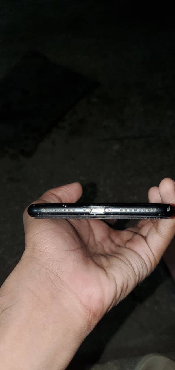 Apple iPhone 7 Plus 1