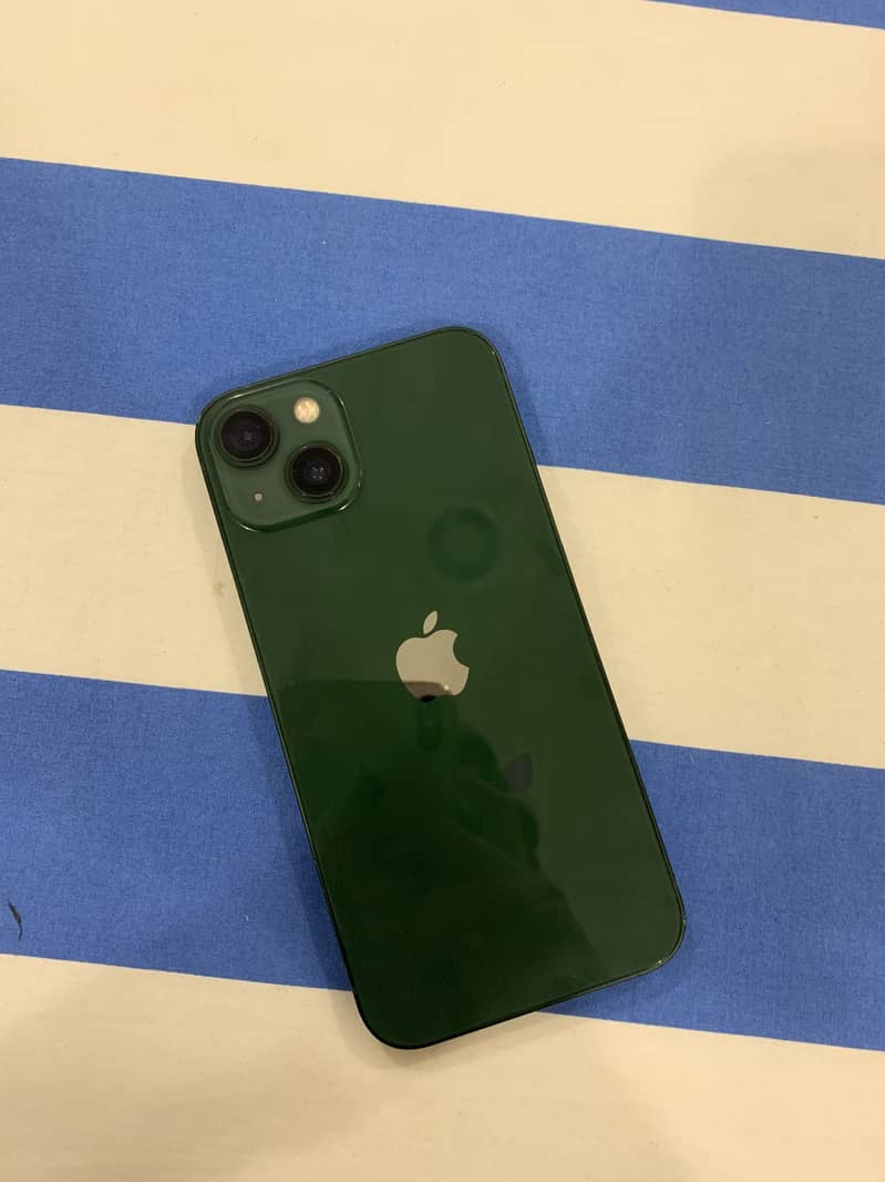 Apple iPhone 13 2