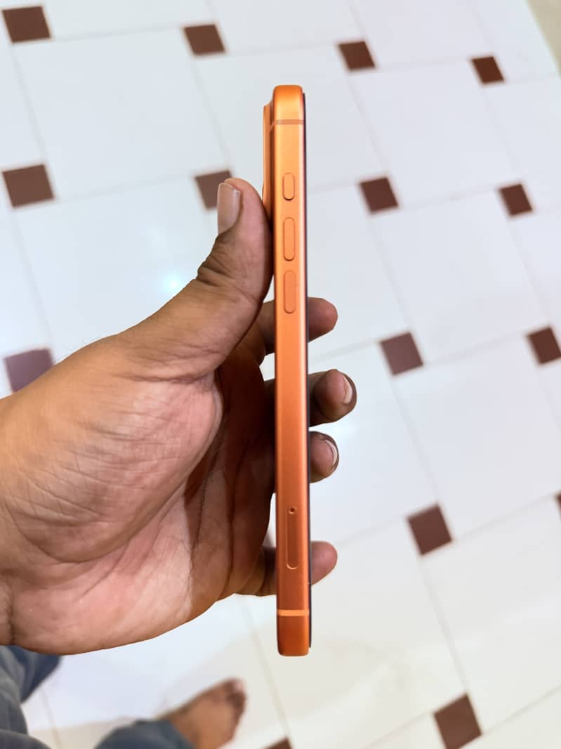 Apple iPhone 17 Pro Max 5