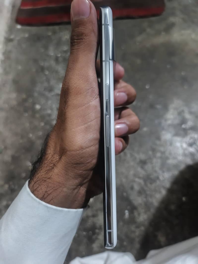 Google Pixel 7 Pro 2