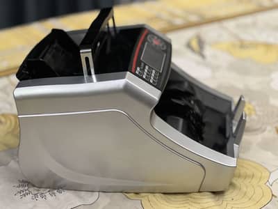 Cash counting machine