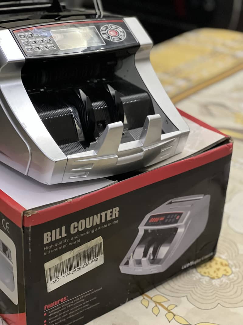 Cash counting machine 1