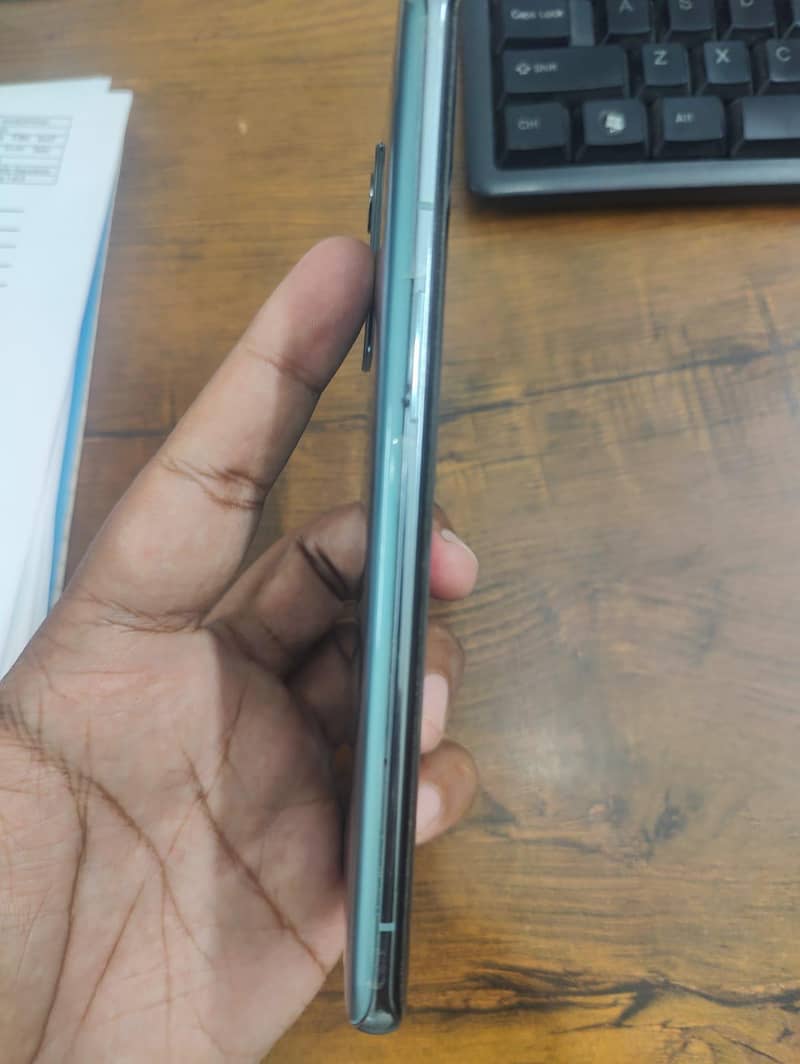 One Plus 9 Pro 4