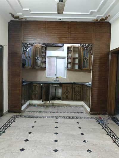 Upper portion 2 bedroom and drawing room Available For rent in E-11/1 near Markaz