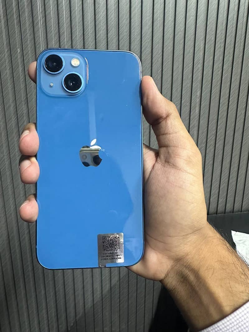 Apple iPhone 13 2