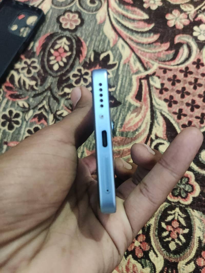 Xiaomi Redmi Note 13 2