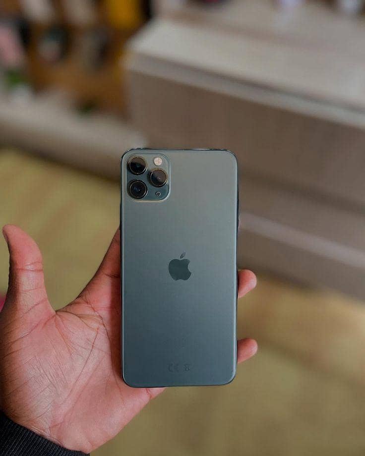 Apple iPhone 11 Pro Max 0