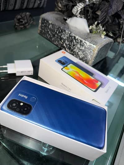 Xiaomi Redmi 12C . . 4/128 with complete box all ok
