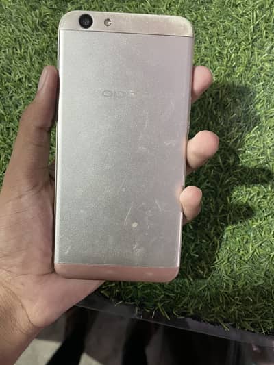 OPPO F1s