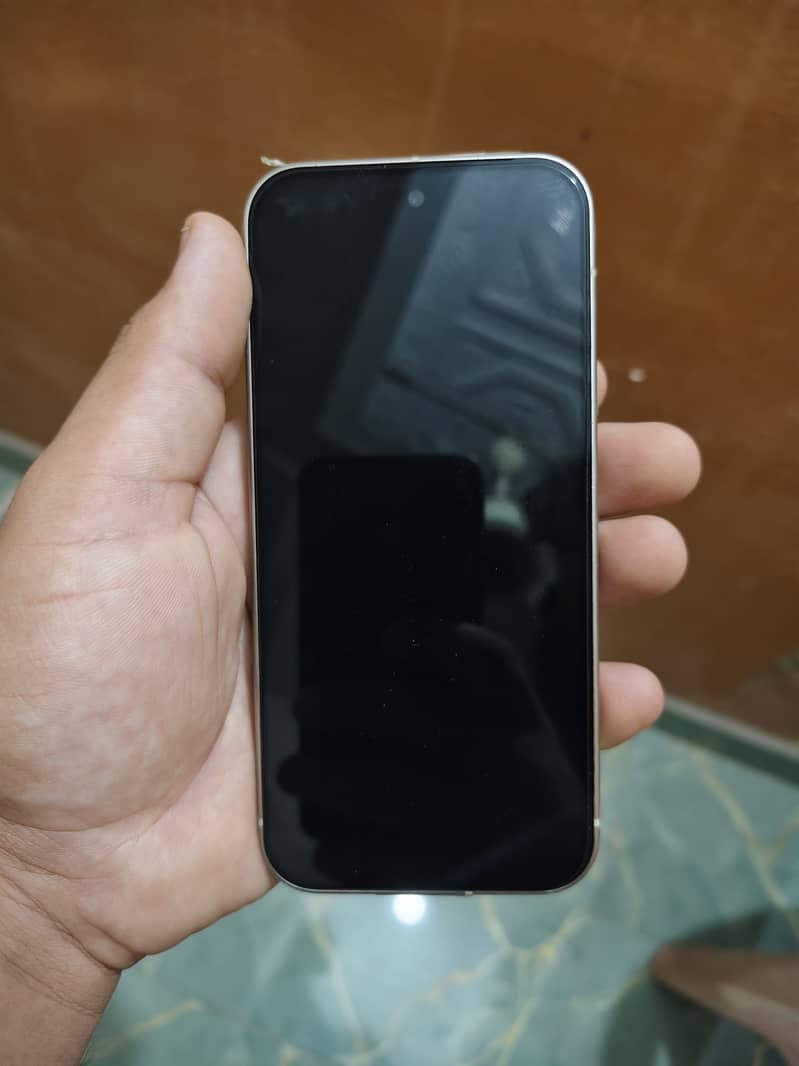 Google Pixel 9 4