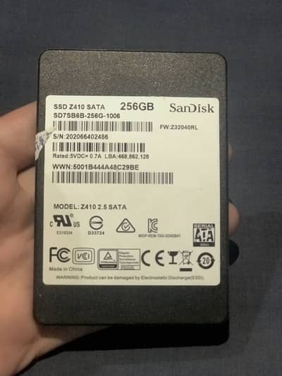 SanDisk 256GB SSD – 98% Health