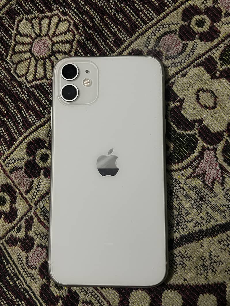 Apple iPhone 11 3