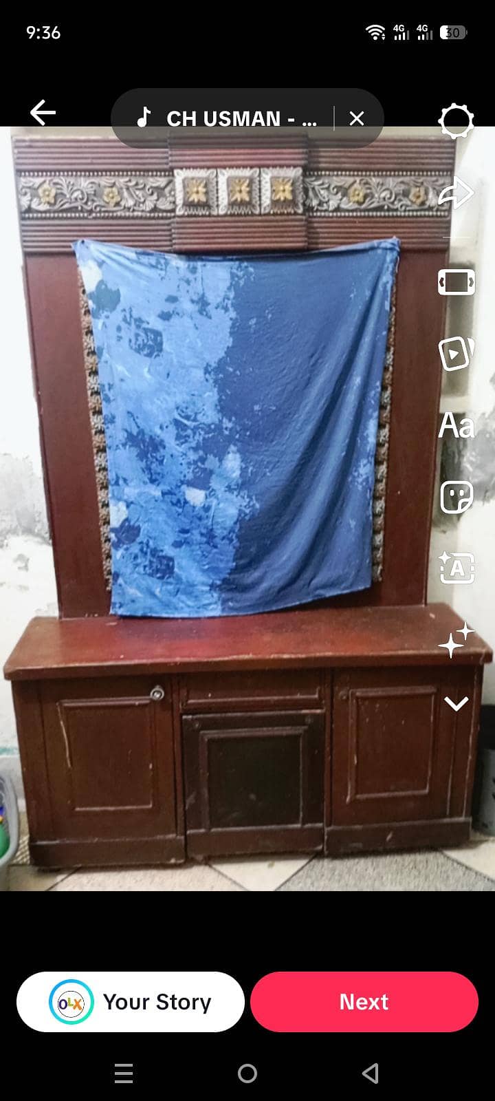 used dressing table without mirror with showcase 3
