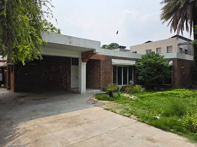 2 Kanal Single Storey House All Moust Plot Prise Near Lalik Jaan Chook