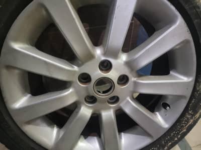 range rover rim + prillee tyre for sale