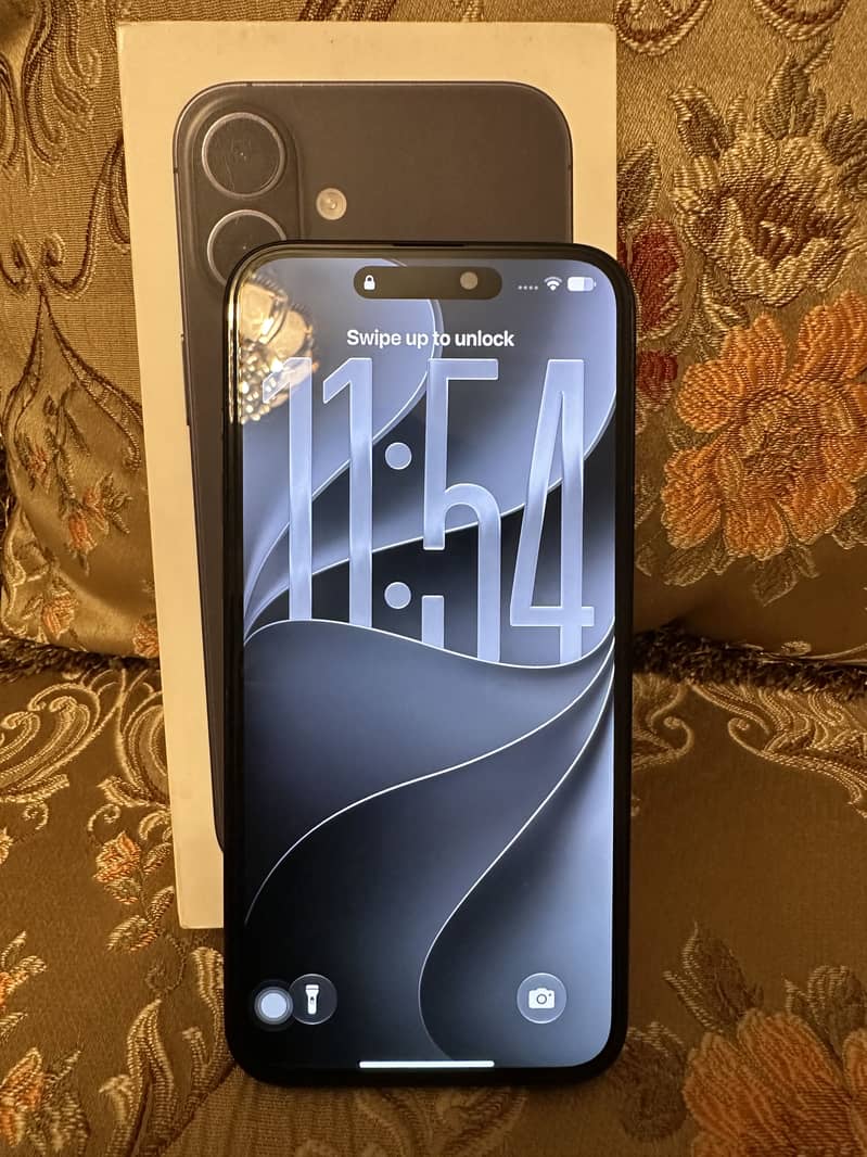 Apple iPhone 16 Plus 1