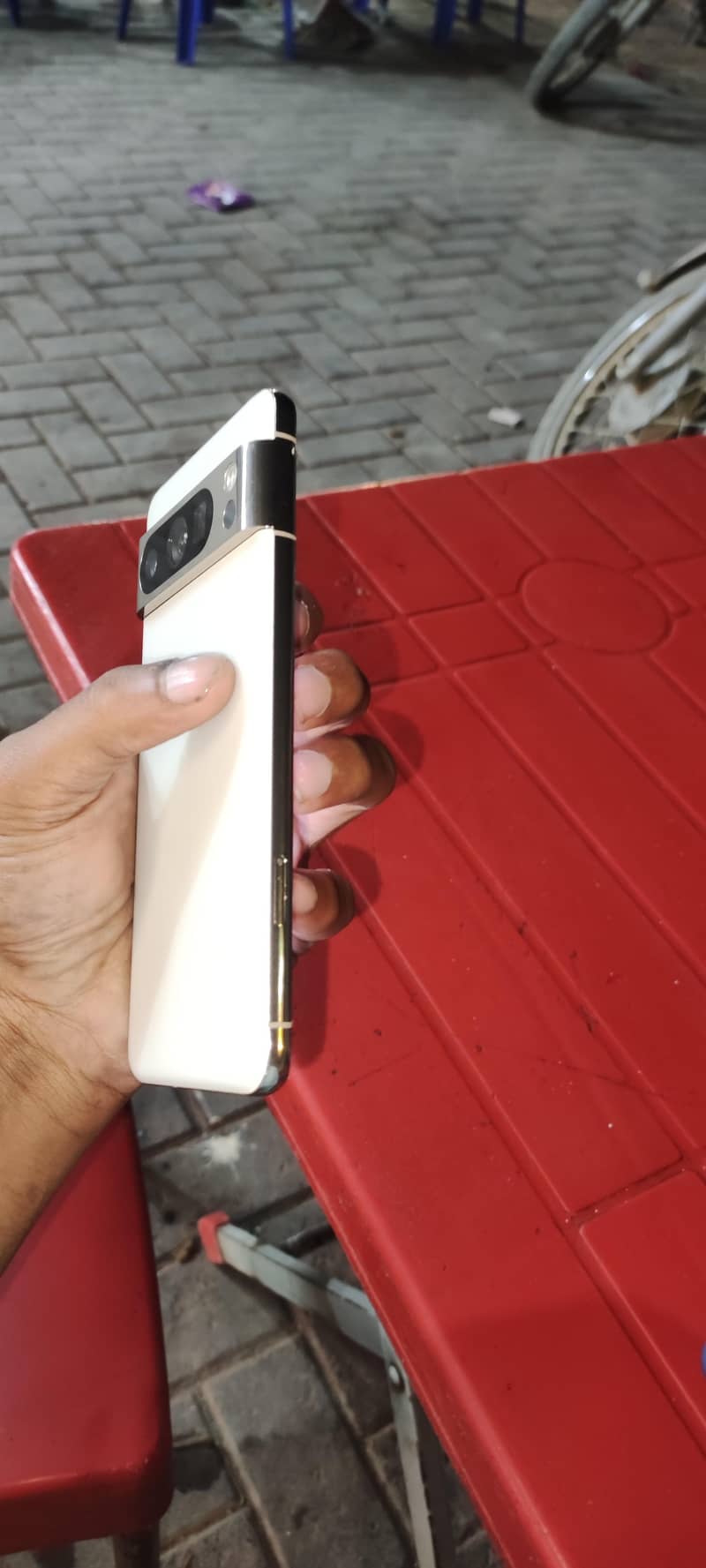 Google Pixel 8 Pro 1