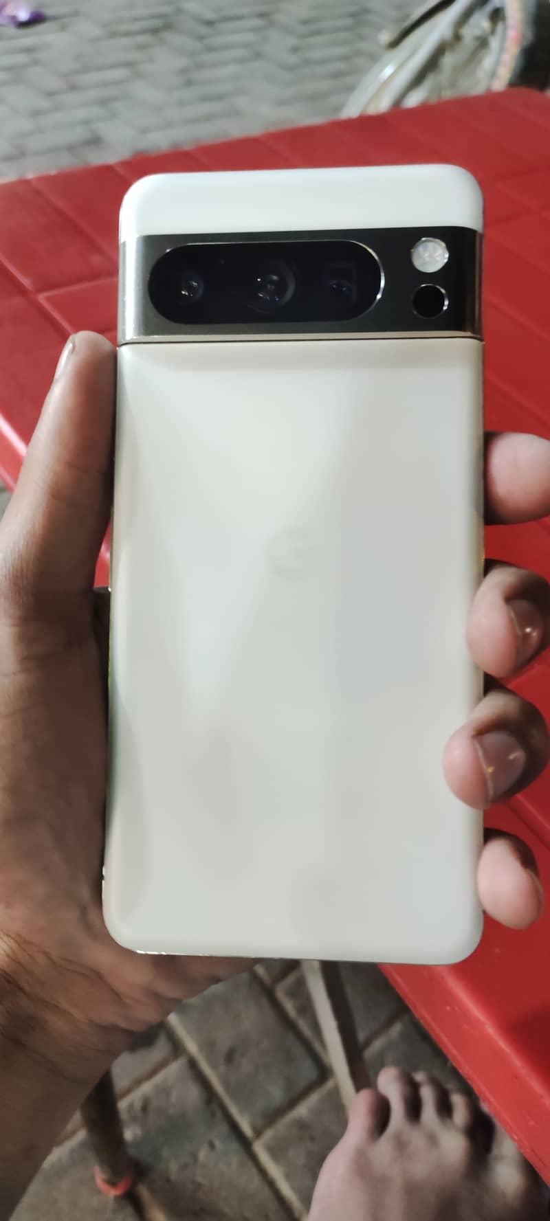 Google Pixel 8 Pro 2