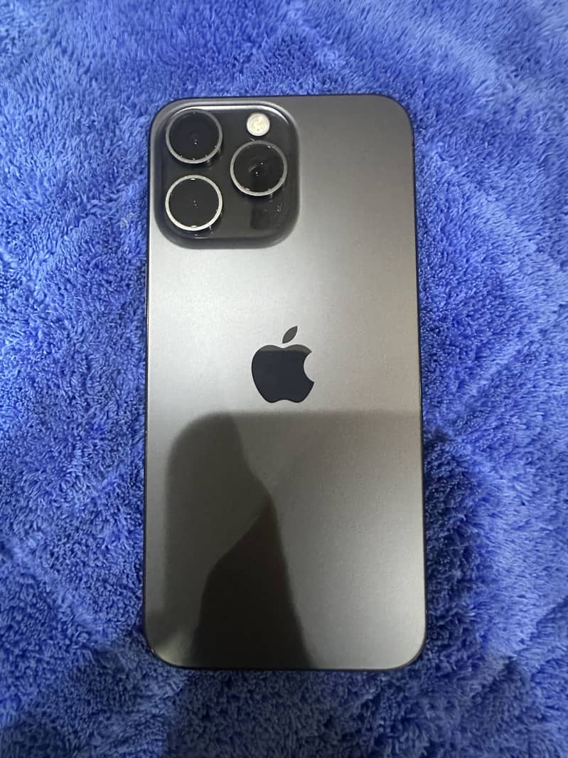 Apple iPhone 15 Pro Max 7