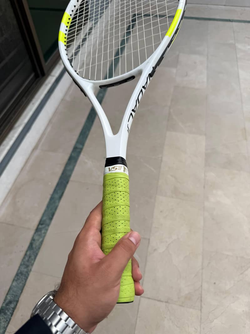 tennis racket 3