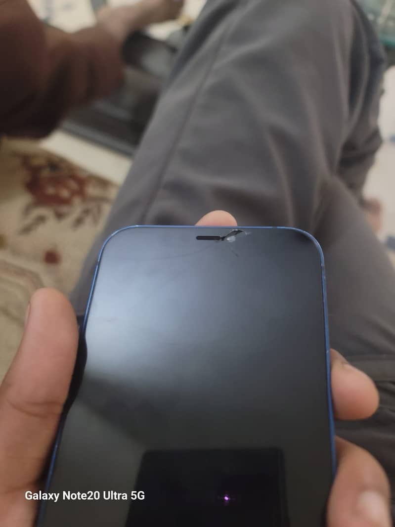 Apple iPhone 12 10