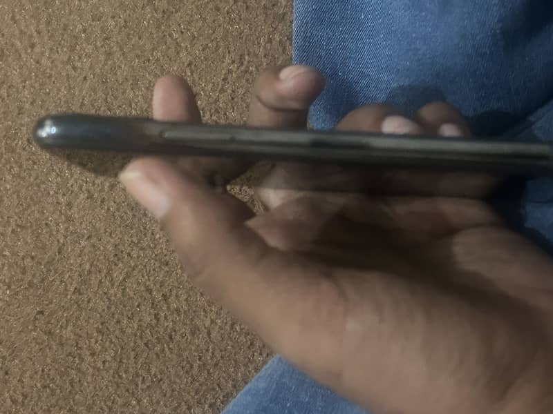 Apple iPhone 11 Pro 7