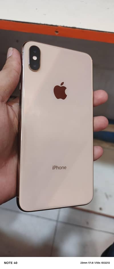 03137749040