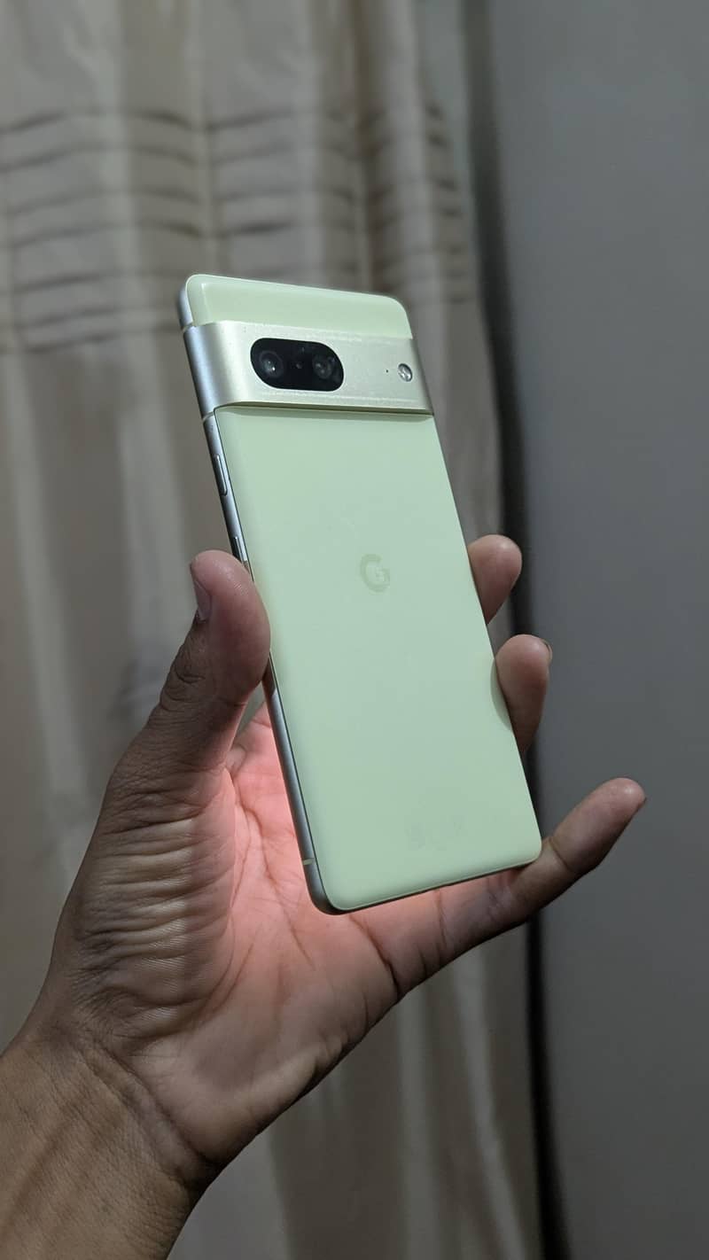 Google Pixel 7 5