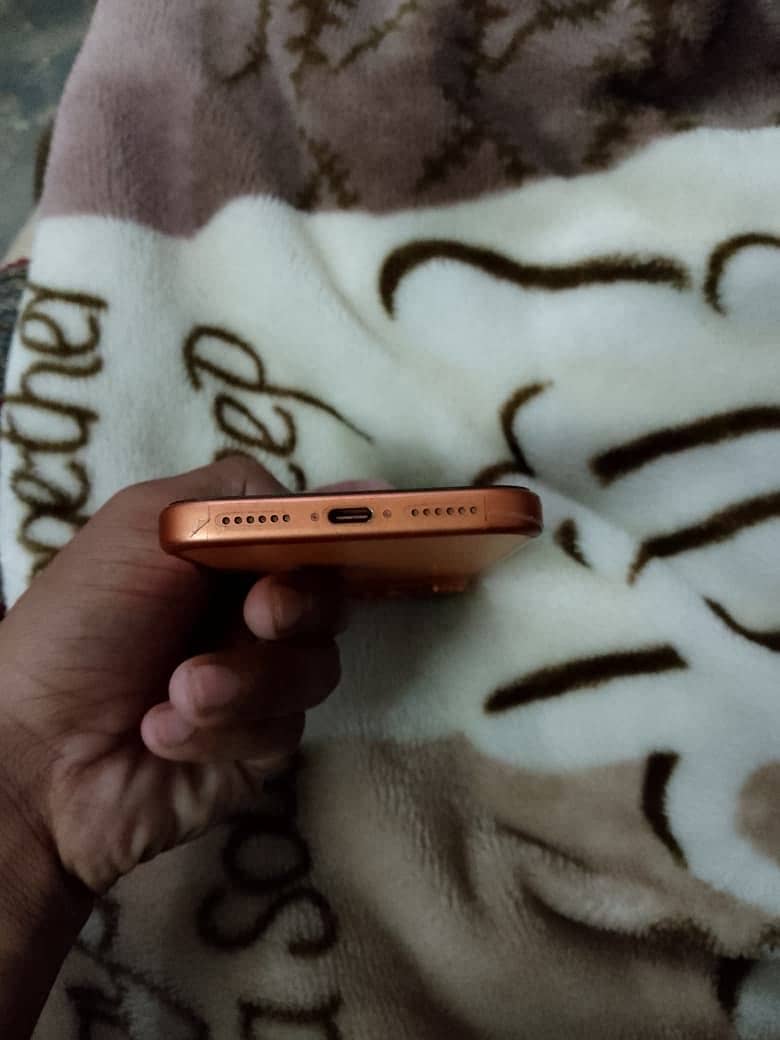 Apple iPhone 17 Pro Max 0