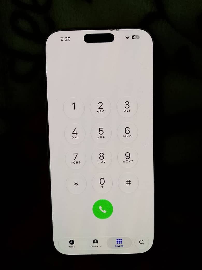 Apple iPhone 17 Pro Max 4
