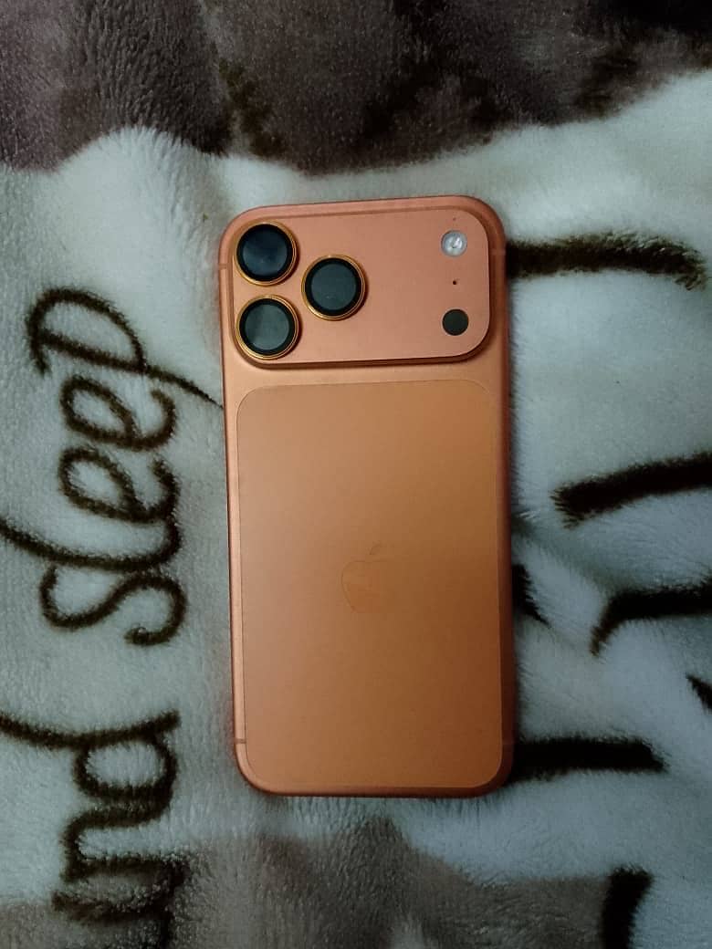 Apple iPhone 17 Pro Max 5