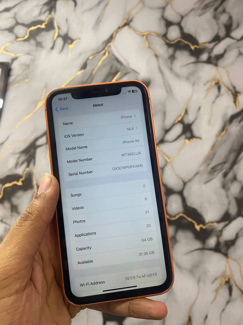 Apple iPhone XR 4
