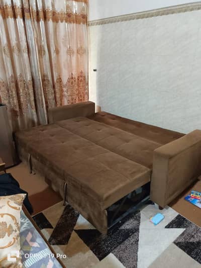 sofa bed ha kahi say kharab nai ha all ok ha less used ha