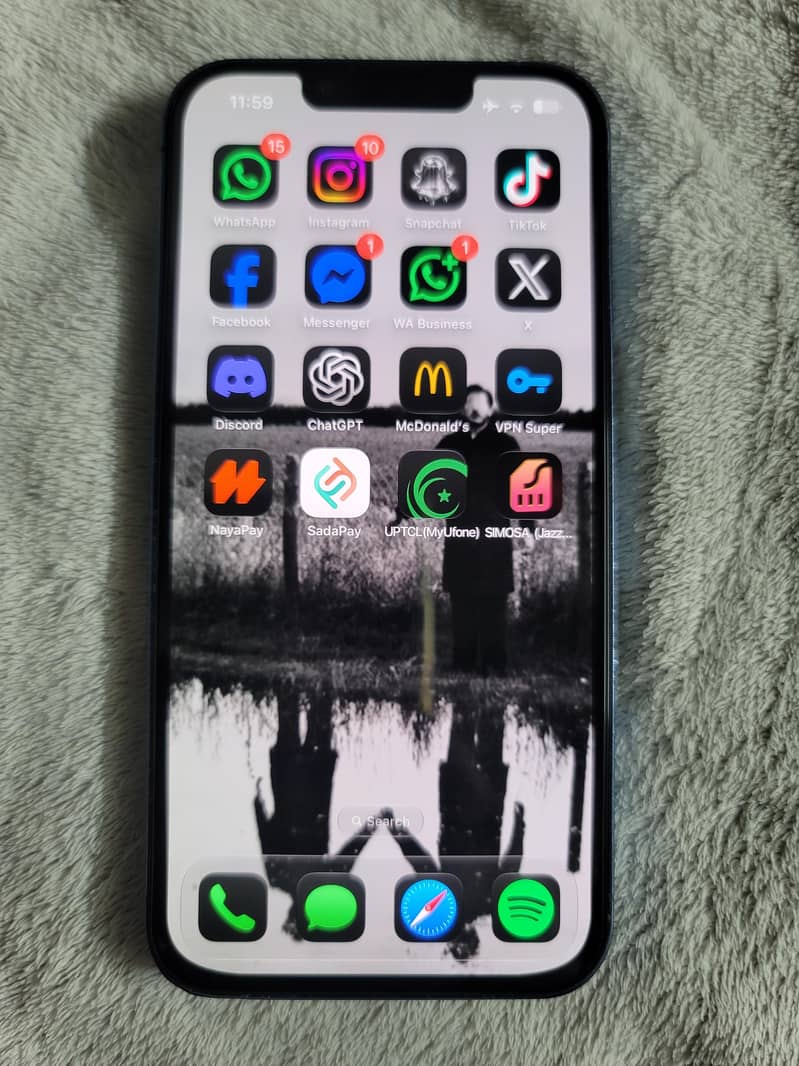 Apple iPhone 13 Pro 4