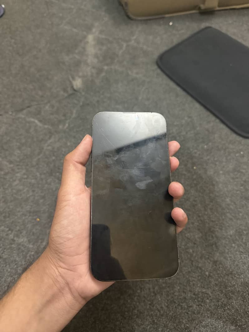 Apple iPhone 14 Pro Max 5