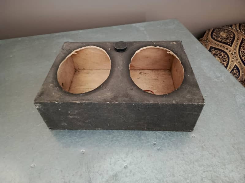 speaker's with box 2