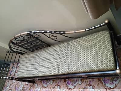 sofa seti 3 seater moltifom gaddi just like new