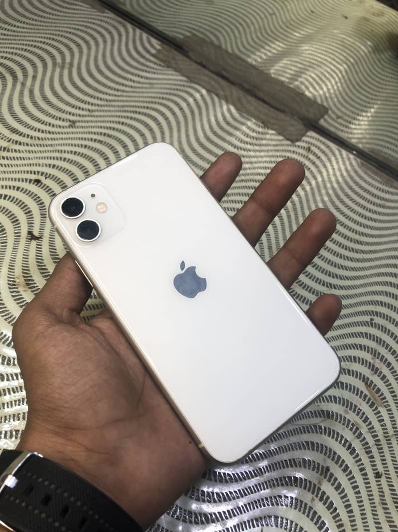 Apple iPhone 11 0