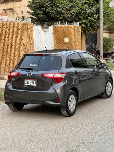 vitz 19/22 push start urgent sale