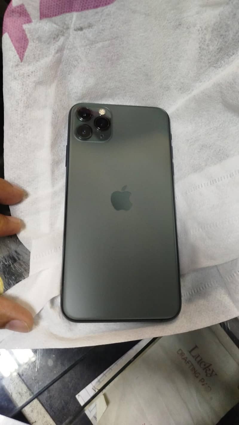 Apple iPhone 11 Pro Max 1