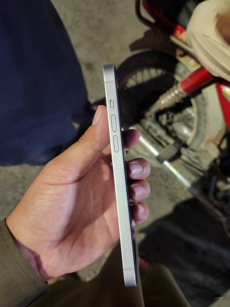 Apple iPhone 14 plus 2